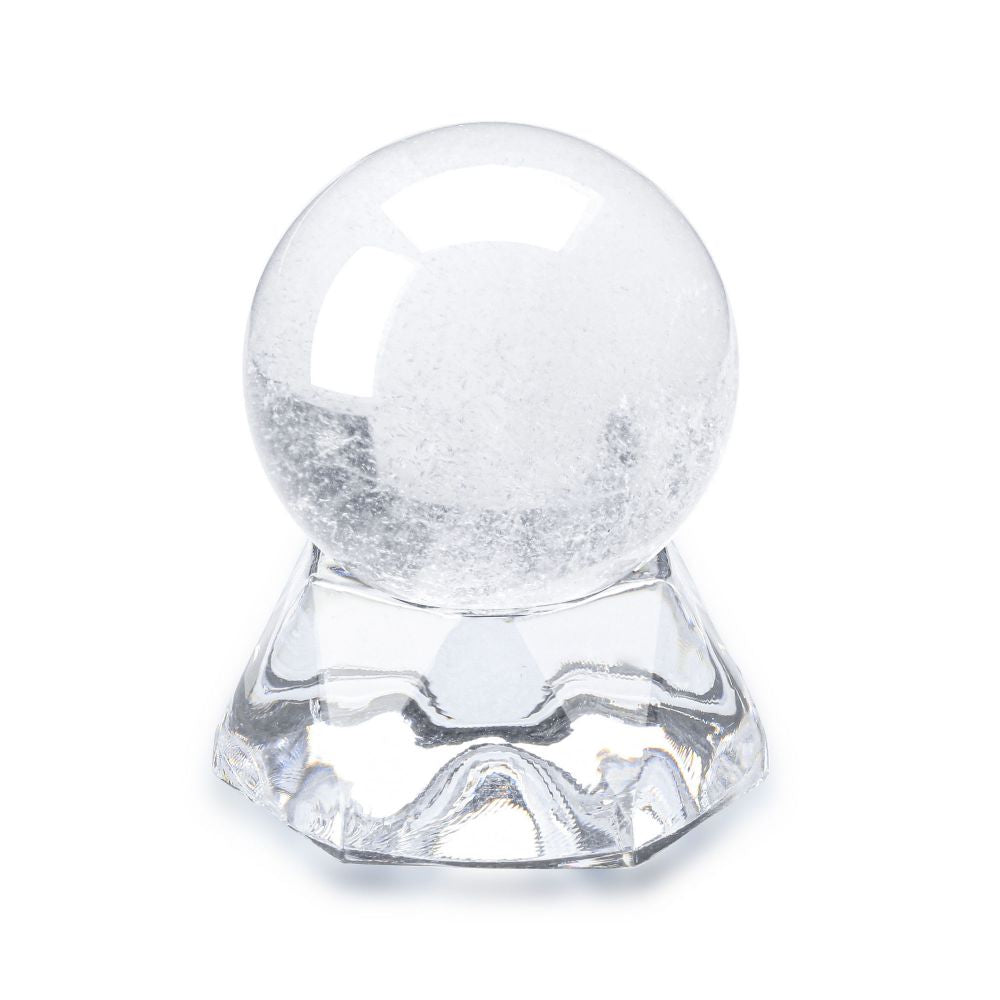 gemstone-ball-decors-balancing-divination