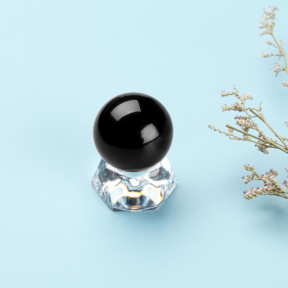 gemstone-ball-decors-balancing-divination