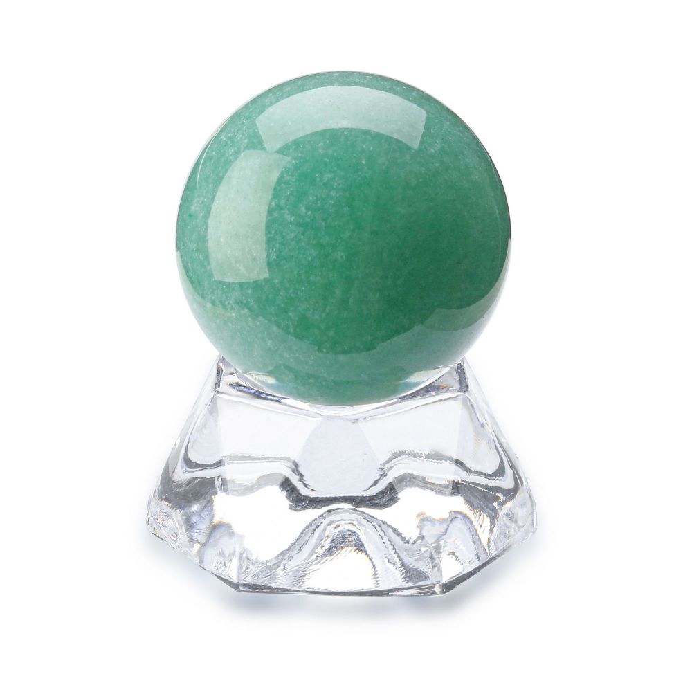 gemstone-ball-decors-balancing-divination