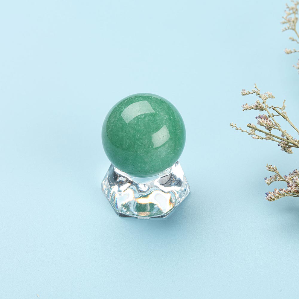 gemstone-ball-decors-balancing-divination