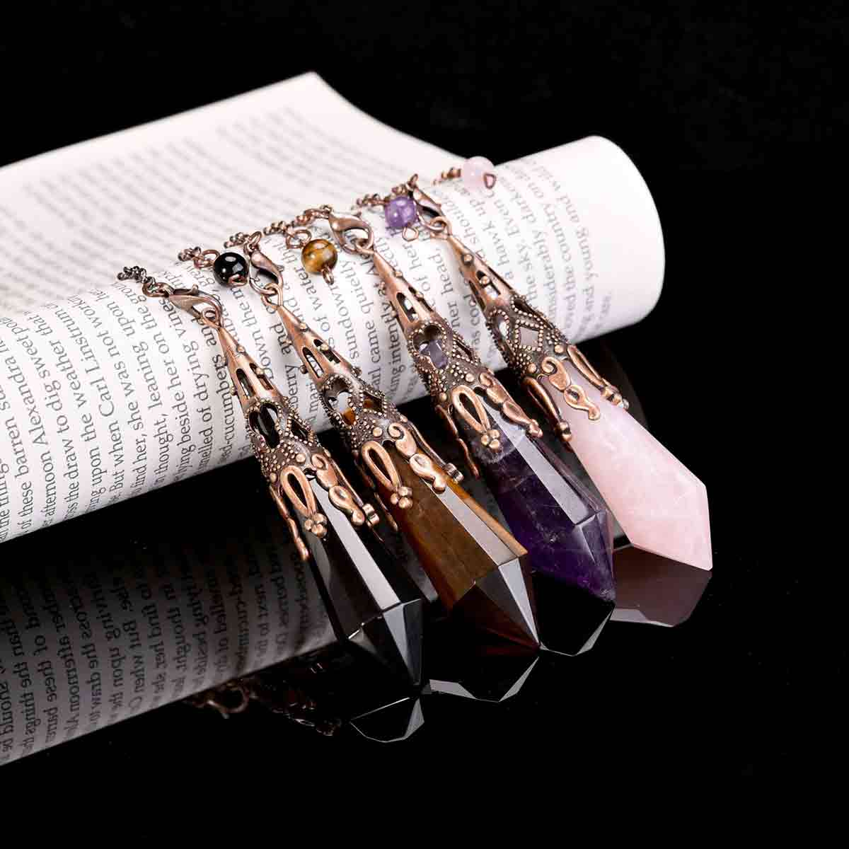 crystal-dowsing-pendulum-for-divination