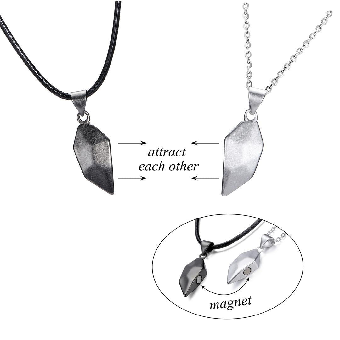 Personalized 2 Pcs Magnetic Matching Heart Pendant Necklaces | Jovivi